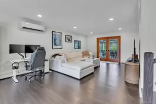 19 Laurelton Ave, Lake Grove, NY 11755 - Photo 6