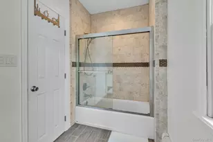 19 Laurelton Ave, Lake Grove, NY 11755 - Photo 20