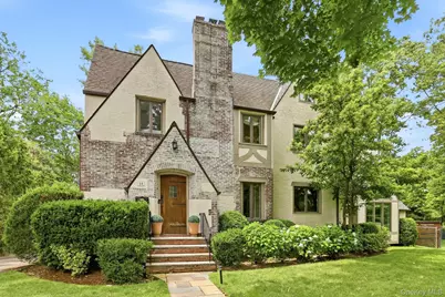31 Dobbs Terrace, Scarsdale, NY 10583 - Photo 1