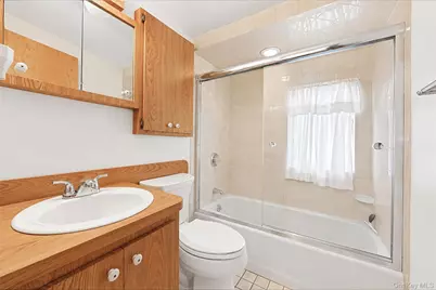 572 Benito Street, East Meadow, NY 11554 - Photo 12