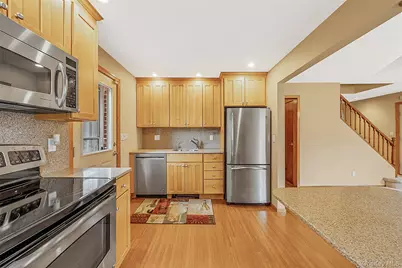 572 Benito Street, East Meadow, NY 11554 - Photo 8