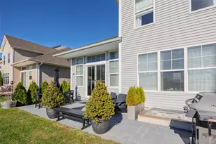 303 Silver Timber Dr, Yaphank, NY 11980 - Photo 38