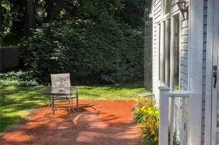 8 Maria Ct, Huntington Station, NY 11746 - Photo 30