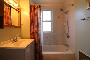 3232 Country Club Rd, Bronx, NY 10465 - Photo 12