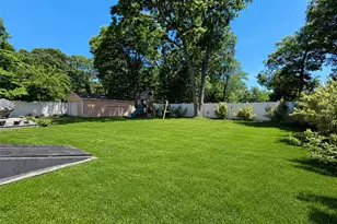 348 Furrows Rd, Holbrook, NY 11741 - Photo 22