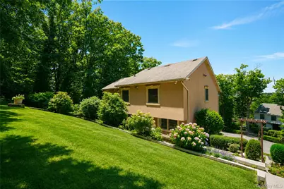 16 Diana Trail, New York, NY 10304 - Photo 40