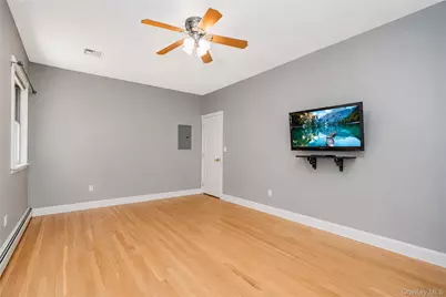 16 Diana Trail, New York, NY 10304 - Photo 24