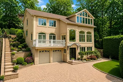 16 Diana Trail, New York, NY 10304 - Photo 1