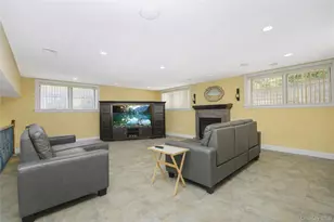 16 Diana Trail, New York, NY 10304 - Photo 14