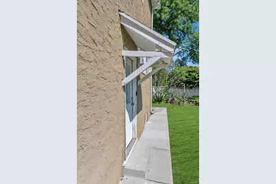 108 Memphis Avenue, Floral Park, NY 11001 - Photo 22