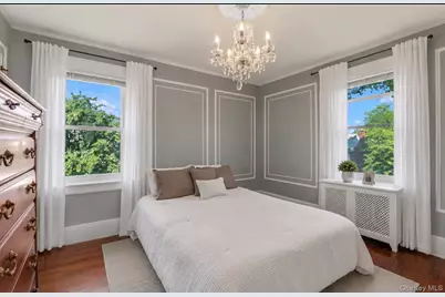 108 Memphis Avenue, Floral Park, NY 11001 - Photo 12