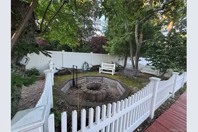 42 Bennett Avenue, Huntington Station, NY 11746 - Photo 36