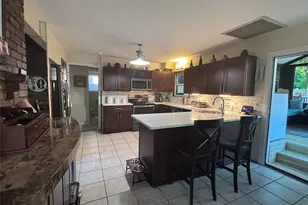 42 Bennett Ave, Huntington Station, NY 11746 - Photo 10