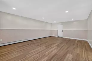 115 Arthur Ave, Floral Park, NY 11001 - Photo 24