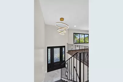 115 Arthur Avenue, Floral Park, NY 11001 - Photo 4
