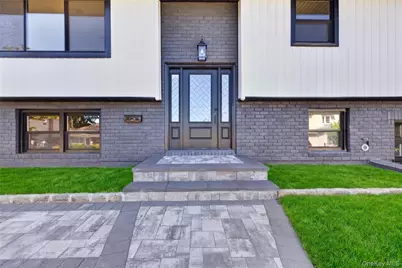 115 Arthur Avenue, Floral Park, NY 11001 - Photo 2