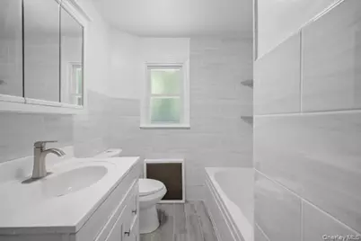 458 N Magee Street, Southampton, NY 11968 - Photo 26