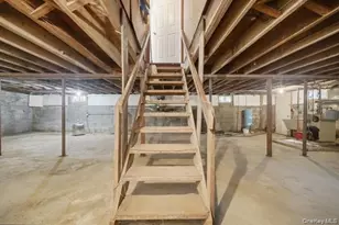 458 N Magee St, Southampton, NY 11968 - Photo 10