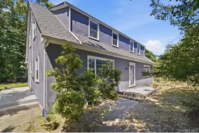 458 N Magee Street, Southampton, NY 11968 - Photo 1