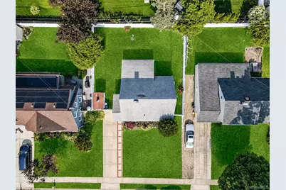 10 Flock Lane, Levittown, NY 11756 - Photo 4