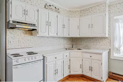 10 Flock Lane, Levittown, NY 11756 - Photo 10