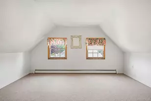 10 Flock Ln, Levittown, NY 11756 - Photo 12