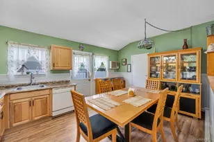 3 Megan Ct, Bellport, NY 11713 - Photo 6