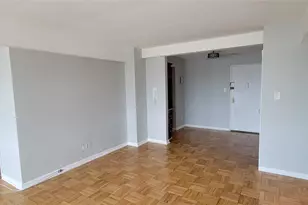 107-40 Queens Blvd, Forest Hills, NY 11375 - Photo 8