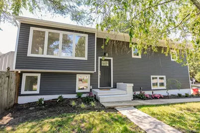 34 John Street N, Shoreham, NY 11786 - Photo 2