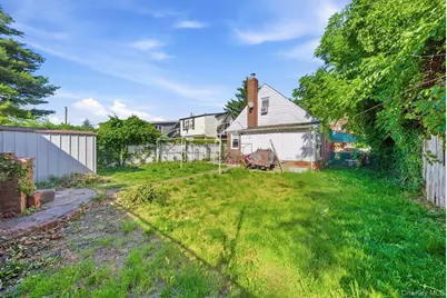 13170 221st Street, Springfield Gardens, NY 11413 - Photo 18