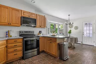 5 Santa Anna Dr, Poughkeepsie, NY 12603 - Photo 6