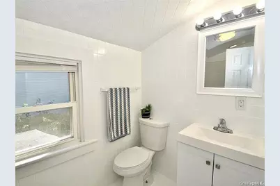 980 Thomas Avenue, Baldwin, NY 11510 - Photo 4