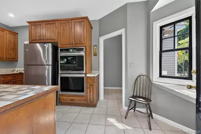 708 Kossuth Place, Peekskill, NY 10566 - Photo 18