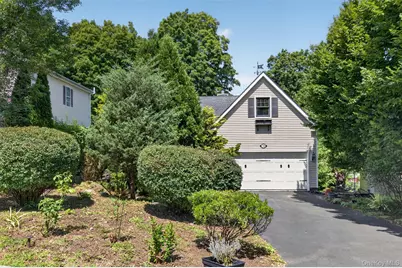 708 Kossuth Place, Peekskill, NY 10566 - Photo 2