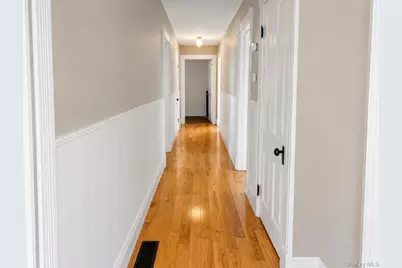 115 Vineyard Avenue #B, Highland, NY 12528 - Photo 4