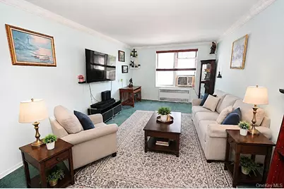 491 Riverdale Avenue #6D, Yonkers, NY 10705 - Photo 1