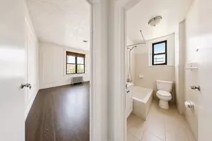700 Oakland Pl, Bronx, NY 10457 - Photo 18