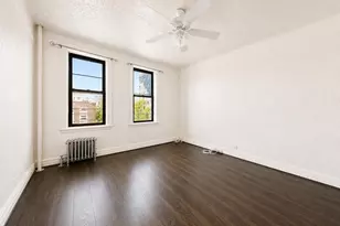 700 Oakland Pl, Bronx, NY 10457 - Photo 4