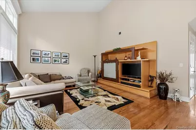 283 Altessa Boulevard, Melville, NY 11747 - Photo 10