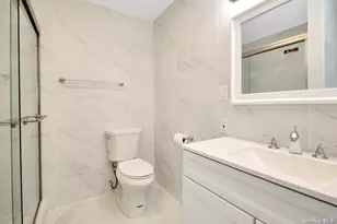 109 Old Oak Ln, Levittown, NY 11756 - Photo 6