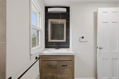 4146 New York Avenue, Island Park, NY 11558 - Photo 32