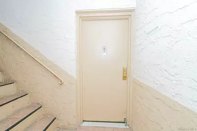 490 Clove Road, New York, NY 10310 - Photo 2