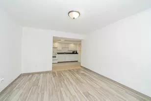 490 Clove Rd, New York, NY 10310 - Photo 4