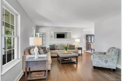 52 Elmhurst Avenue, Medford, NY 11763 - Photo 6