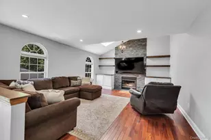 52 Elmhurst Ave, Medford, NY 11763 - Photo 18