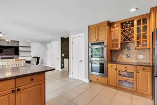 52 Elmhurst Ave, Medford, NY 11763 - Photo 14