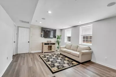 52 Elmhurst Avenue, Medford, NY 11763 - Photo 34
