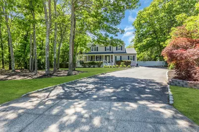 52 Elmhurst Avenue, Medford, NY 11763 - Photo 2