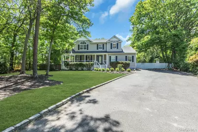 52 Elmhurst Avenue, Medford, NY 11763 - Photo 4
