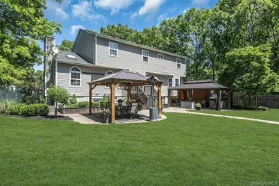 52 Elmhurst Avenue, Medford, NY 11763 - Photo 40